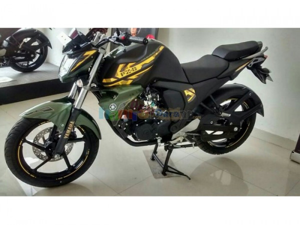 YAMAHA FZs